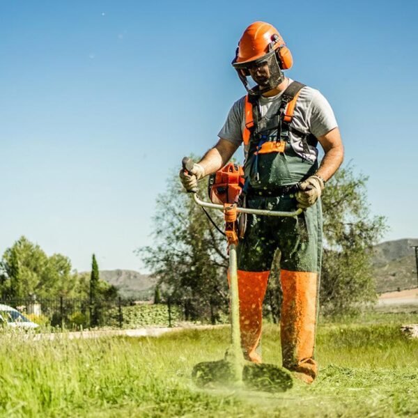 CASCO SEGURIDAD CON VISERA Y PROTECCION AUDITIVA TAKUMA - Imagen 8